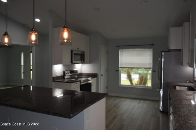 Photo - 1328 Hazel St NW