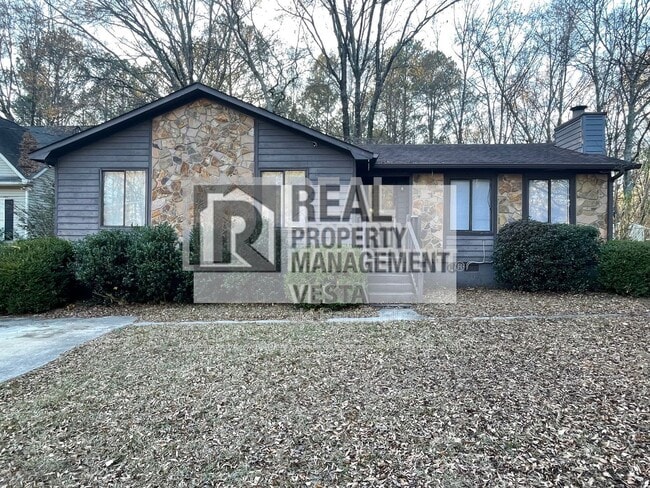 Building Photo - 307 Fox Tail Dr