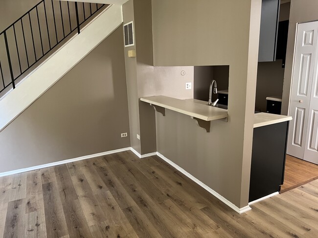 Photo - 2664 Woodview Ct