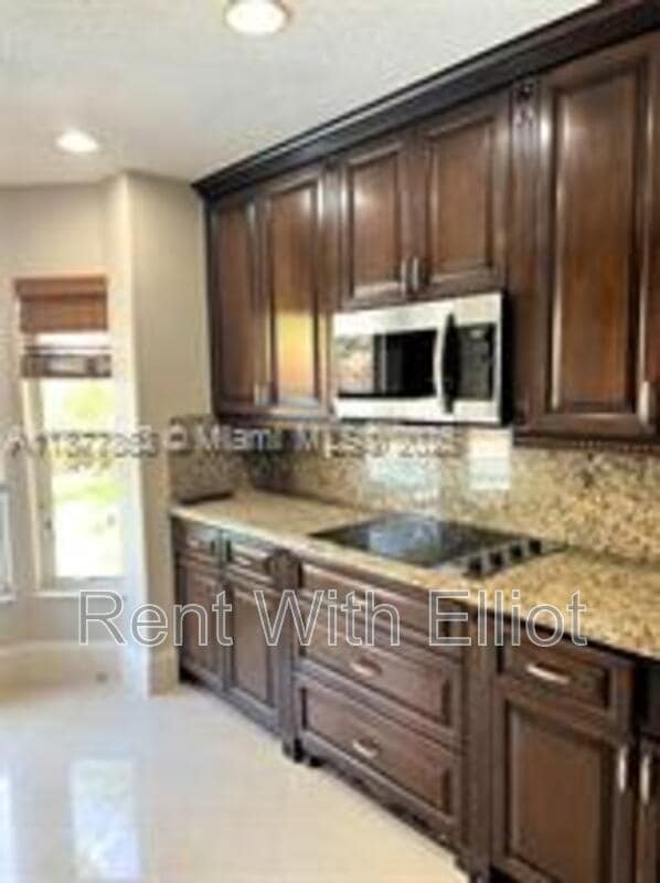 Building Photo - 3381 SW 51st Pl