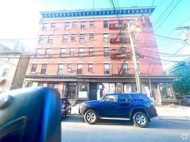 Building Photo - 336 4th St Unit 3B Rental