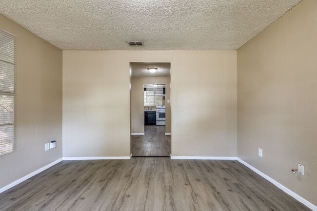 Photo - 8100 Doreen Ave