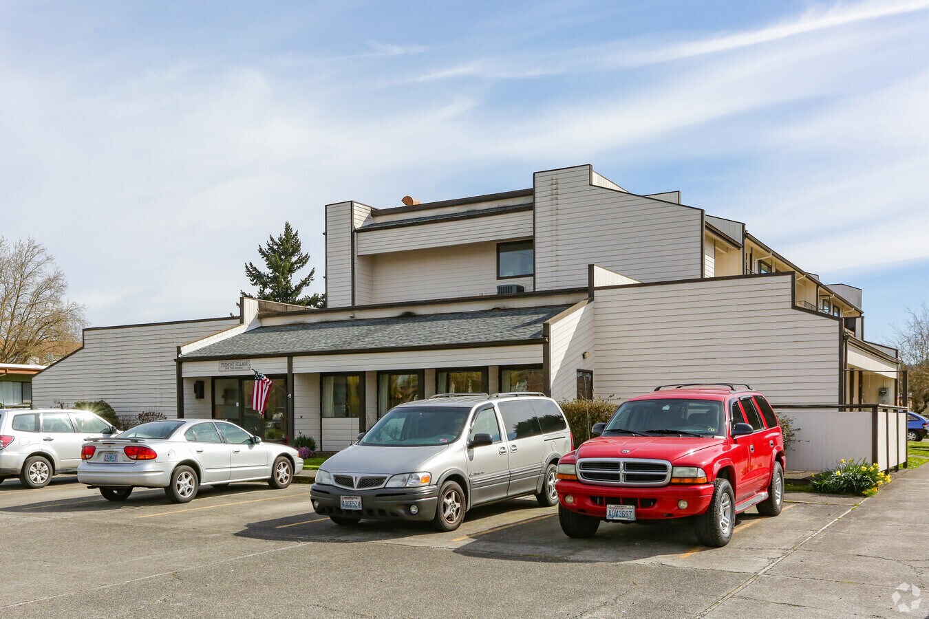 Fremont Village - Fremont Village Apartments