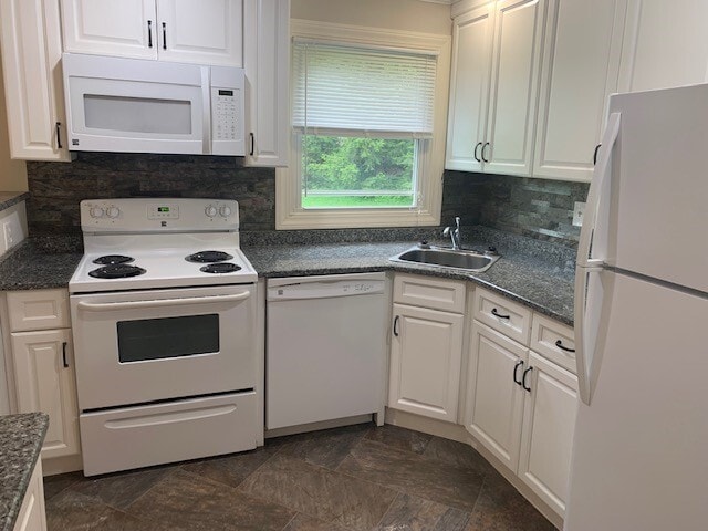 Building Photo - 40 Hobart Ln Unit 40