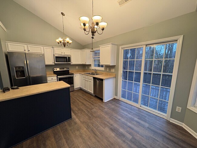 Photo - Lovely 3 Bed 2 Bath Raeford Home