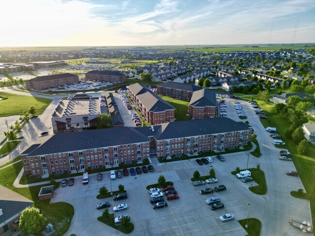 Building Photo - Brick Towne at Signature Village Rental