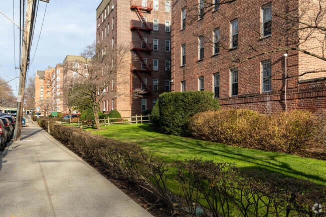 Photo - Fleetwood Park Cooperative