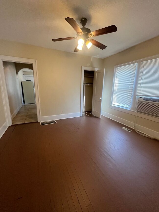 Photo - 943 Central-2 Unit 943 Central-2-1