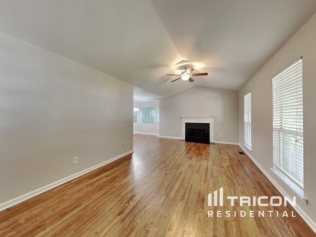 Photo - 4234 Winding Trail Way