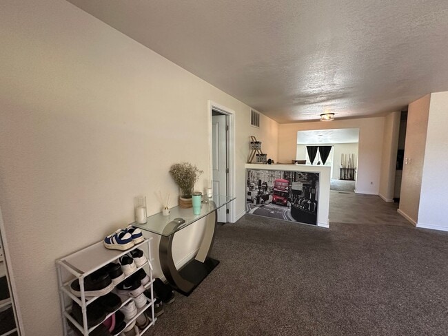 Photo - 3 Bed 1 Bath Home in Ferndale with Fenced Backyard
