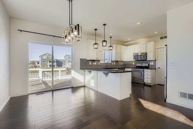 Photo - 464 Wind River Dr