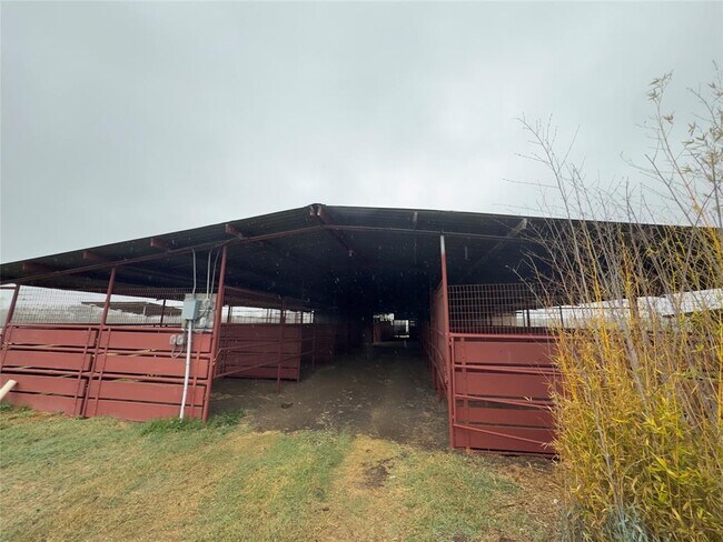 Photo - 100 Simmons Family Farm Rd