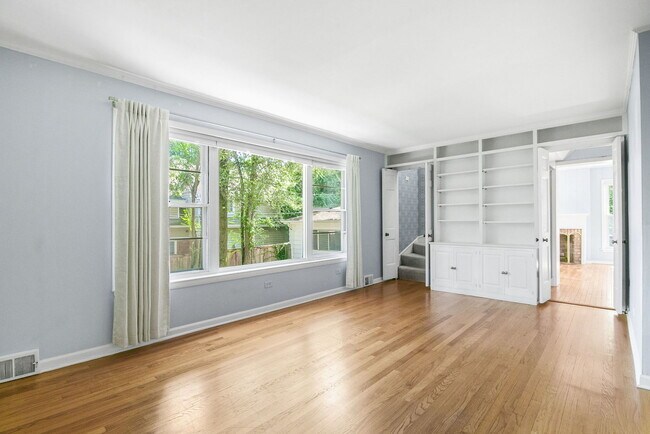 Photo - 381 Wilson St