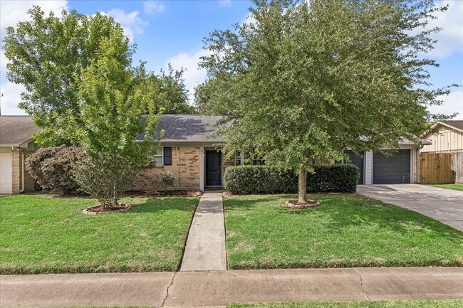Photo - 5811 Spruce Forest Dr