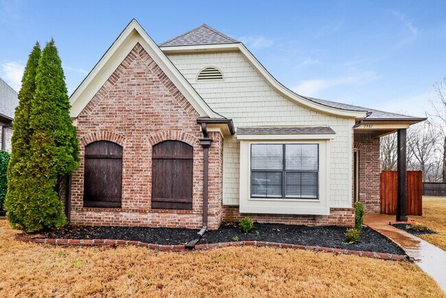 Building Photo - 1981 Rochelle Ln