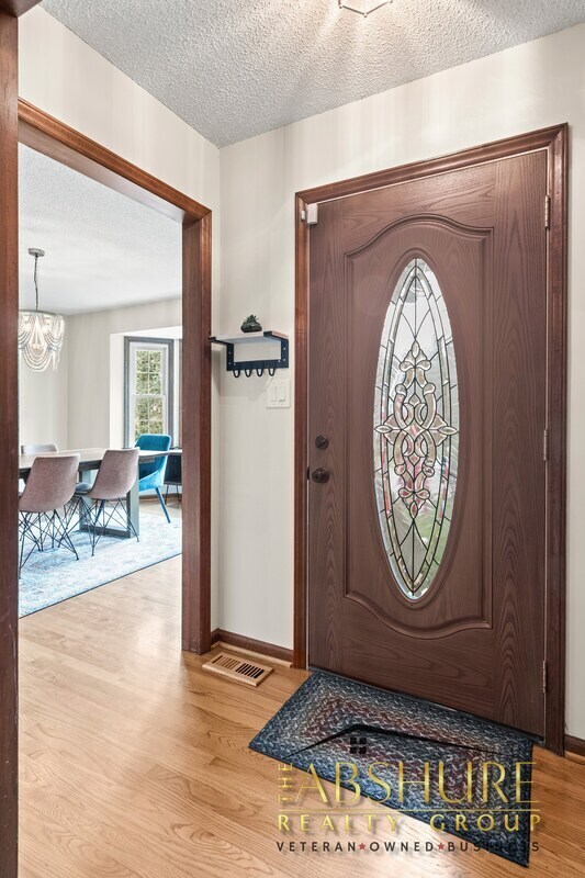 Photo - 103 Rocktree Ct