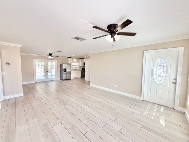 Photo - ** POINCIANA VILLAGE ** 4 BED / 2 BATH - SINGLE FAMILY - CENTRAL NAPLES - PET OK! - ANNUAL RENTAL