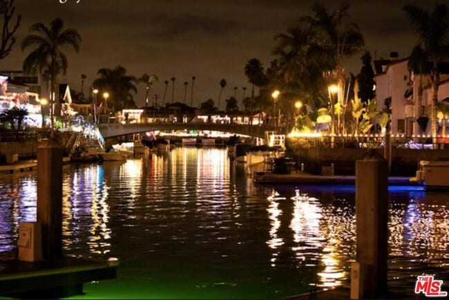 Photo - 109 Geneva Walk