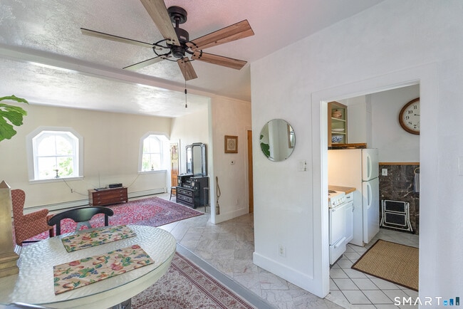 Photo - 236 Hempstead St Unit 3