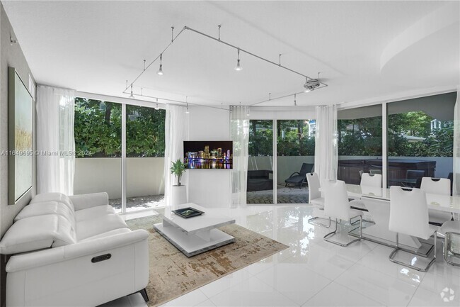 Building Photo - 200 Sunny Isles Blvd Unit 2-504 Rental