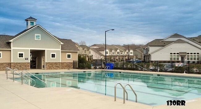 Photo - 130 Rubrum Dr