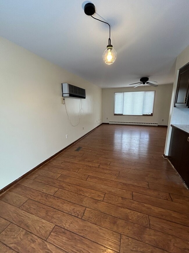 Photo - 3 bedroom, 2 1/2 Bath House- Boalsburg