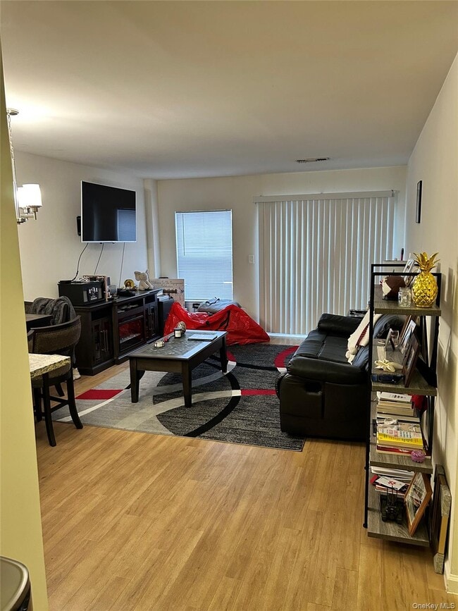 Photo - 125 Parkway Rd Unit 1220