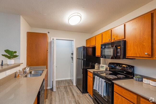 4BR,4BA-1,312SF