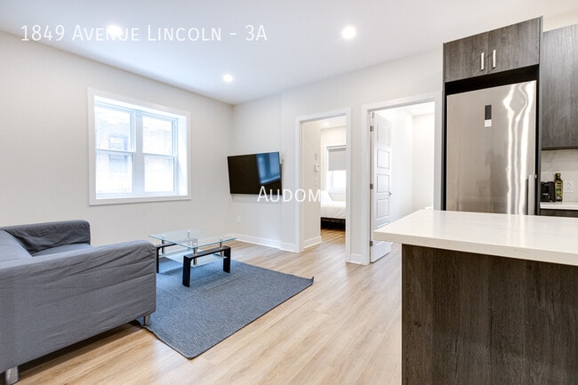 Building Photo - 1849 Av. Lincoln Unit 3A