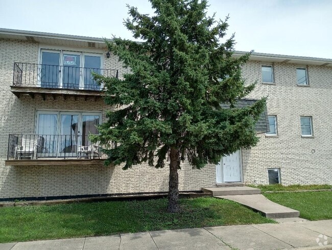 Building Photo - 5847 W 87th St Unit #2 Rental