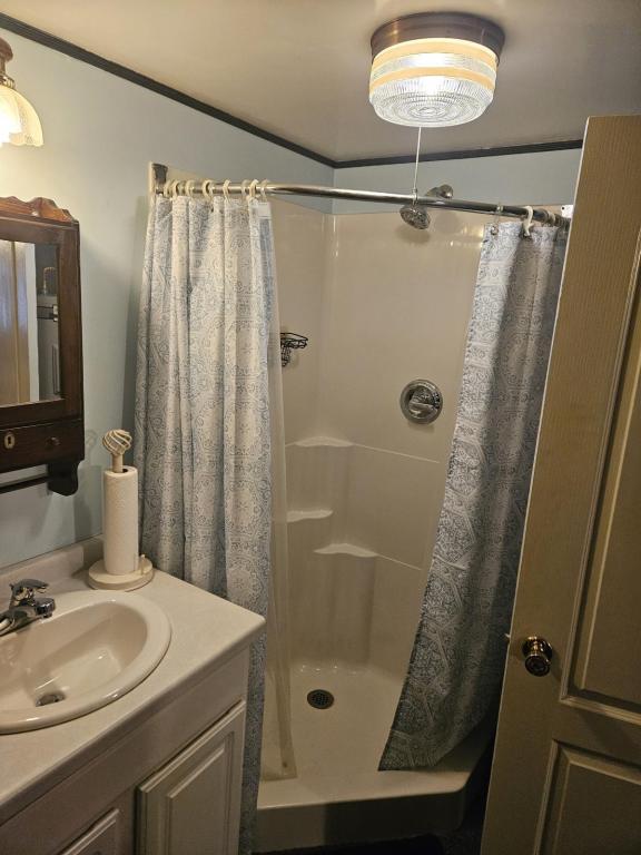 Photo - 502 Lulu Ave