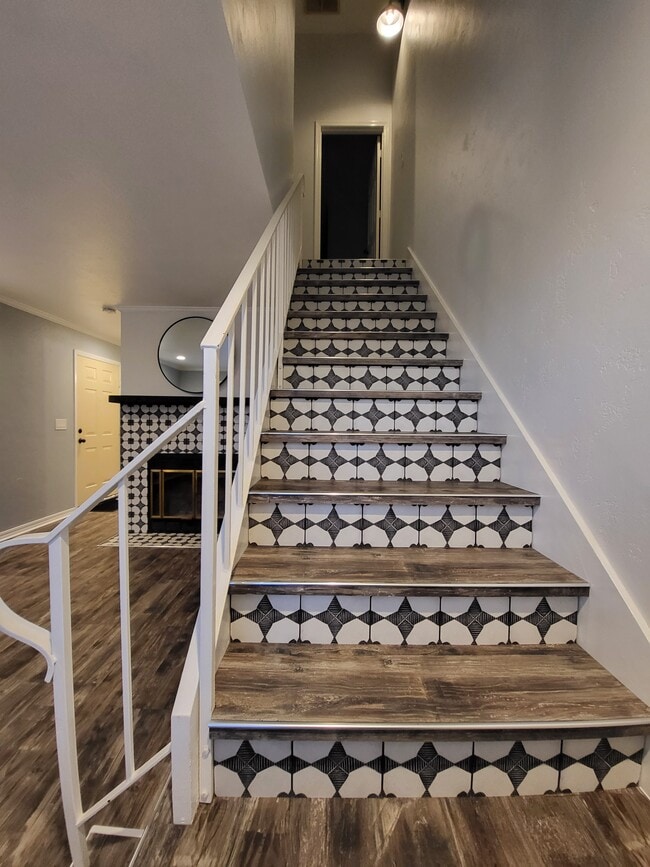 Photo - 150 Huntley Ave