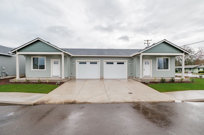 Building Photo - 2483-2485 Roll Tide Ct Unit 2485 Roll Tide Ct. Rental