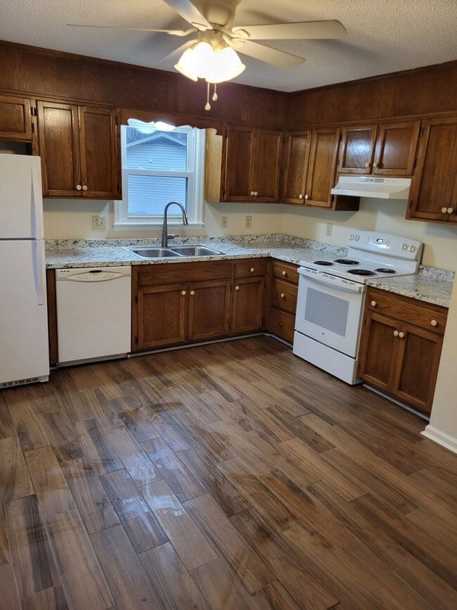 Photo - 1860 Lowe St Unit 1860 Lowe St. Apt. A