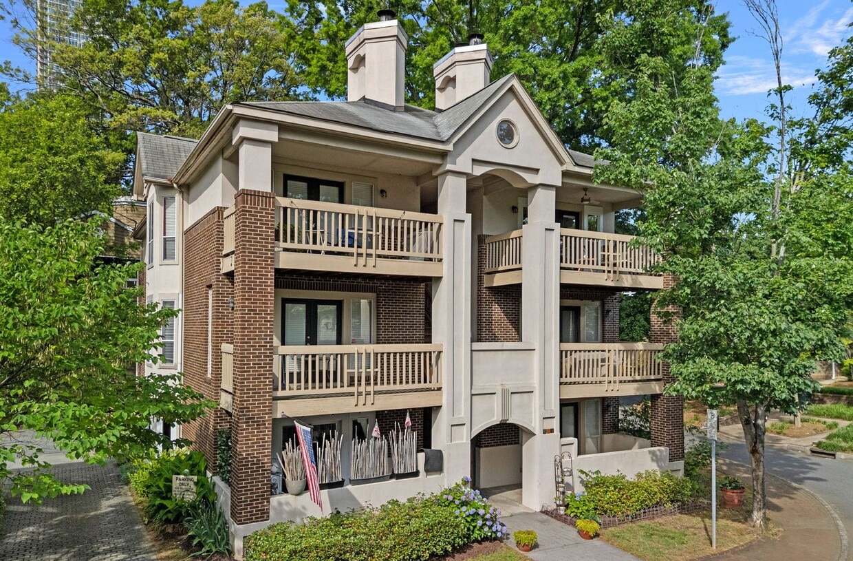 Unique 3 Bedroom/ 3 Full Bathroom 2 Story ... - Unique 3 Bedroom/ 3 Full Bathroom 2 Story ...