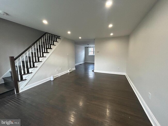 Building Photo - 7345 Woodcrest Ave Rental