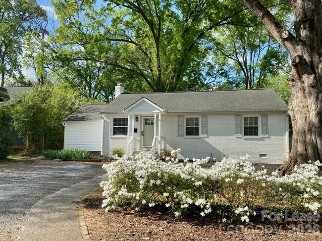 Building Photo - 1417 Cortland Rd W