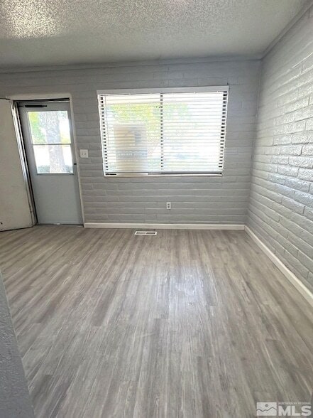 Photo - 1799 York Way