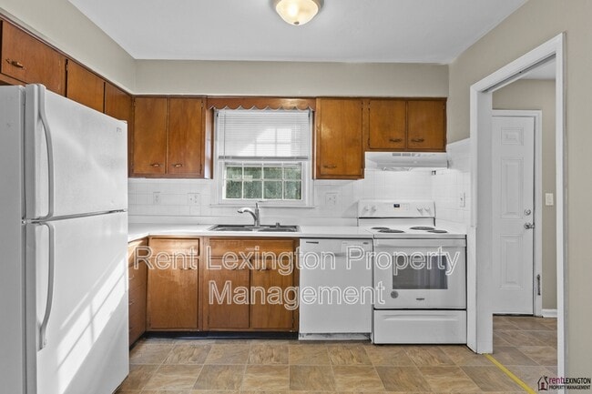 Photo - 1036 Whitehall Pl