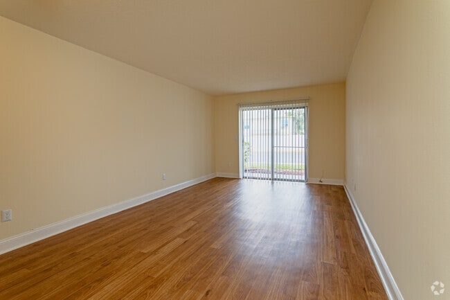 1BR, 1BA - Oak Manor Apartment Homes