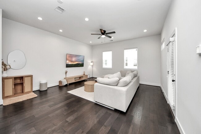 Photo - 5502 Wheatley St