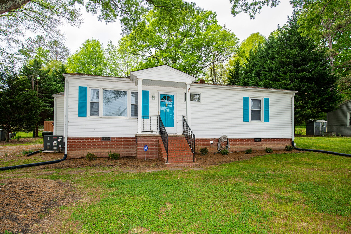 Photo - 2711 Springbrook Cir