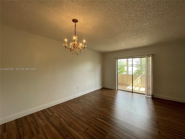 Photo - 4334 NW 9th Ave Unidad 9-3G