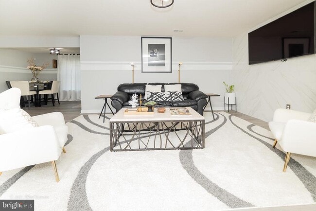Photo - 1049 Coriander Ln