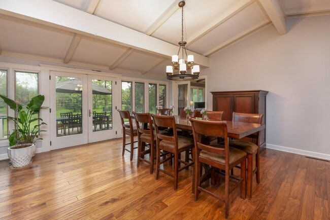 Photo - 4200 Dublin Rd