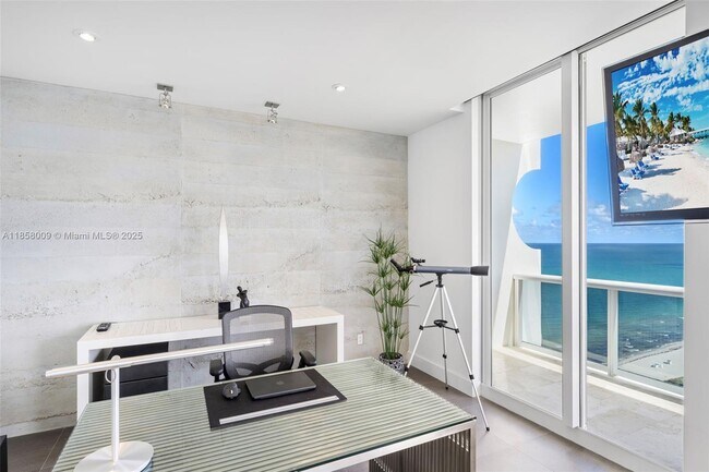 Photo - 4775 Collins Ave Unit PH4305
