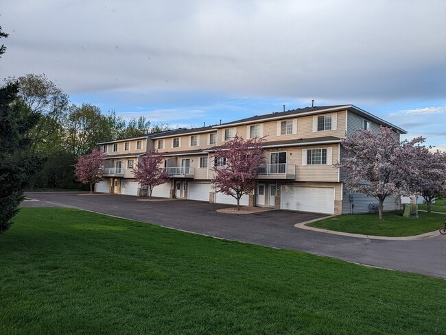 Building Photo - Westview Estates Rental
