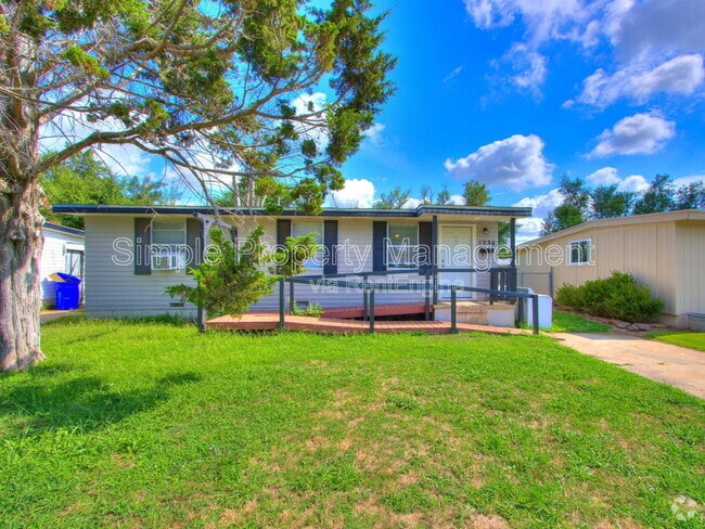 Building Photo - 1234 Iowa St Rental