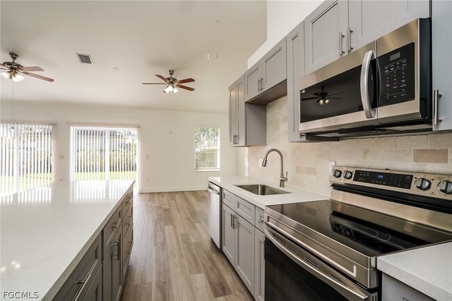 Photo - 5227 3rd St W