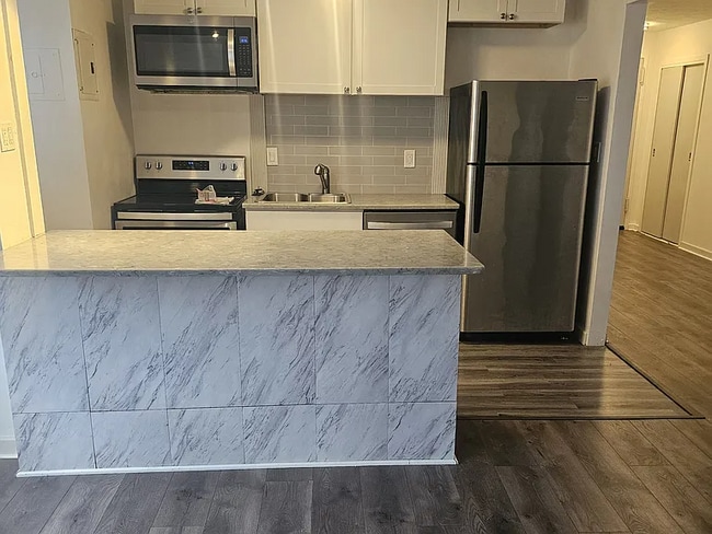 Photo - 11720 Edgewater Dr Unidad 605